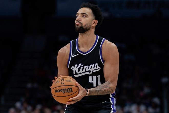 Trey Lyles v drese Sacramenta Kings.