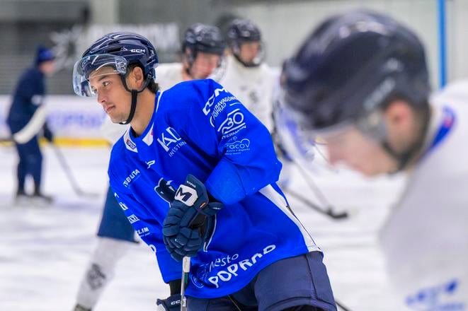 Tyler Wong počas tréningu hokejistov HK Poprad v rámci letnej prípravy pred štartom slovenskej hokejovej extraligy v Poprade.