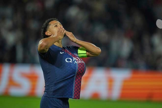 Marquinhos z PSG sa raduje z gólu počas zápasu 1. kola ligovej fázy Ligy majstrov Paríž Saint-Germain - Atalanta Bergamo.