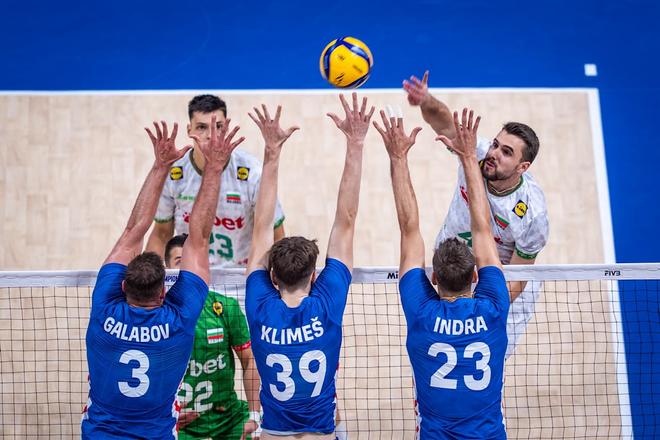 Volejbalisti Bulharska zdolali v semifinále MS Čechov 3:1 a po 55 rokoch budú hrať o zlato.