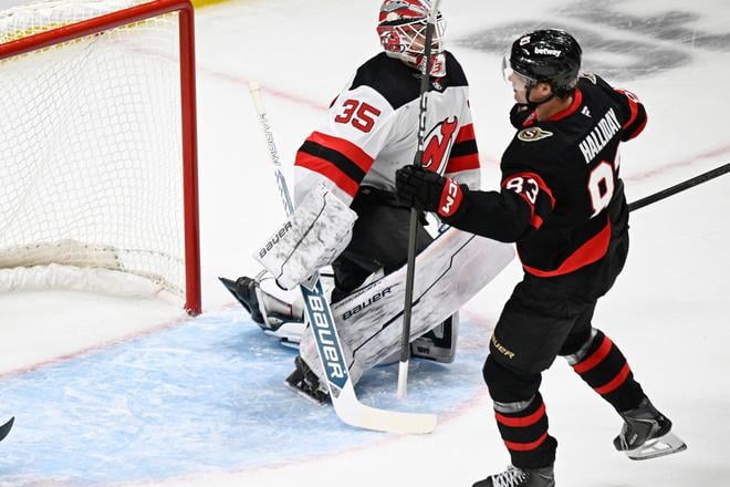 Ilustračná foto tímov New Jersey Devils a Ottawy Senators