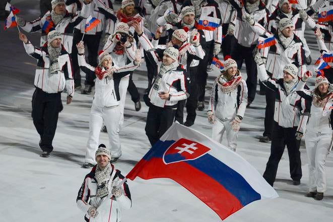 Slovenským vlajkonosičom pred 11 rokmi v Soči bol hokejista Zdeno Chára.