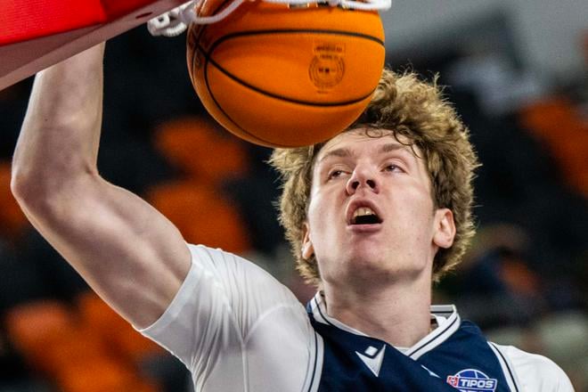 Tomáš Pavelka, reprezentačný pivot v službách Slovana, nazbieral proti Spišiakom double-double za 14 bodov a rovnaký počet doskokov.
