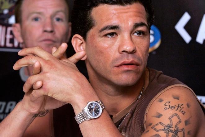 Arturo Gatti (vpravo) v máji 2007 v New Jersey. Vľavo jeho tréner Micky Ward.
