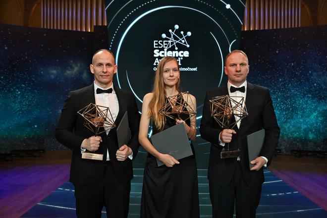 Winners of the 2025 ESET Science Award, from left: Ľubomír Švorc, Daniela Vacek, and Martin Kahanec.