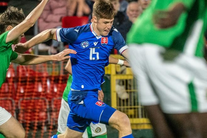Slovenskí reprezentanti po troch dueloch vedú kvalifikačnú skupinu so siedmimi bodmi.