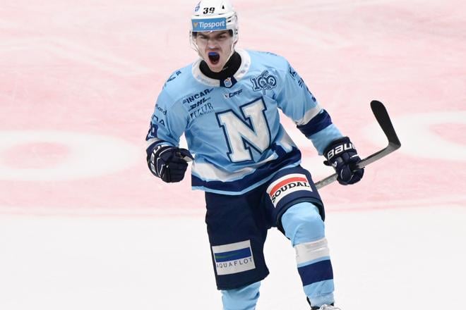 Jakub Lacka (Nitra) sa teší z gólu.