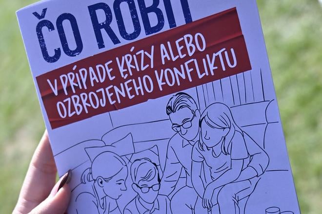 Посібник з цивільної оборони, опублікований МВС у рамках зусиль щодо покращення готовності до кризових ситуацій.