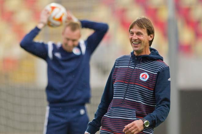 František Straka ako tréner Slovana Bratislava v roku 2014.