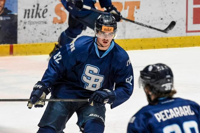 Tréning HC Slovan Bratislava 21. októbra na Zimnom štadióne Ondreja Nepelu v Bratislave. Obranca Tomáš Kráľovič..Foto: Jano Koller / Denník ŠPORT