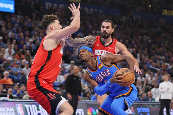 Momentka zo súboja Oklahomy s Houstonom.