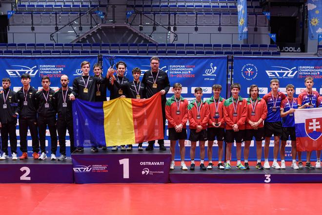 Družstvo slovenských juniorov obhájilo na ME 2025 v Ostrave bronzovú medailu v súťaži družstiev.