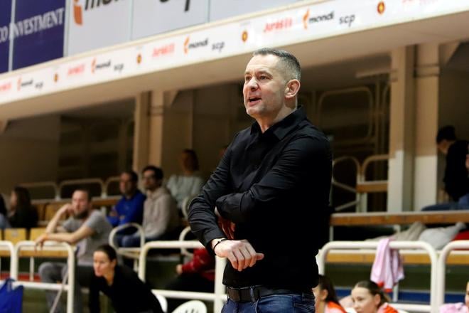 Ružomberské basketbalistky pod vedením trénera Juraja Suju chcú vo Varšave v zápase CEWL odplatiť Slávii Banská Bystrica nedávnu extraligovú prehru.