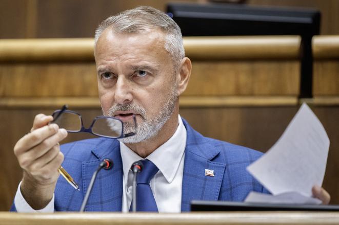 Hlas je podľa Rašiho pripravený rokovať o návrhoch na odvolanie ministrov a vlády