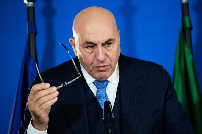 Taliansky minister obrany navrhuje zriadiť novú jednotku na boj s hybridnými hrozbami