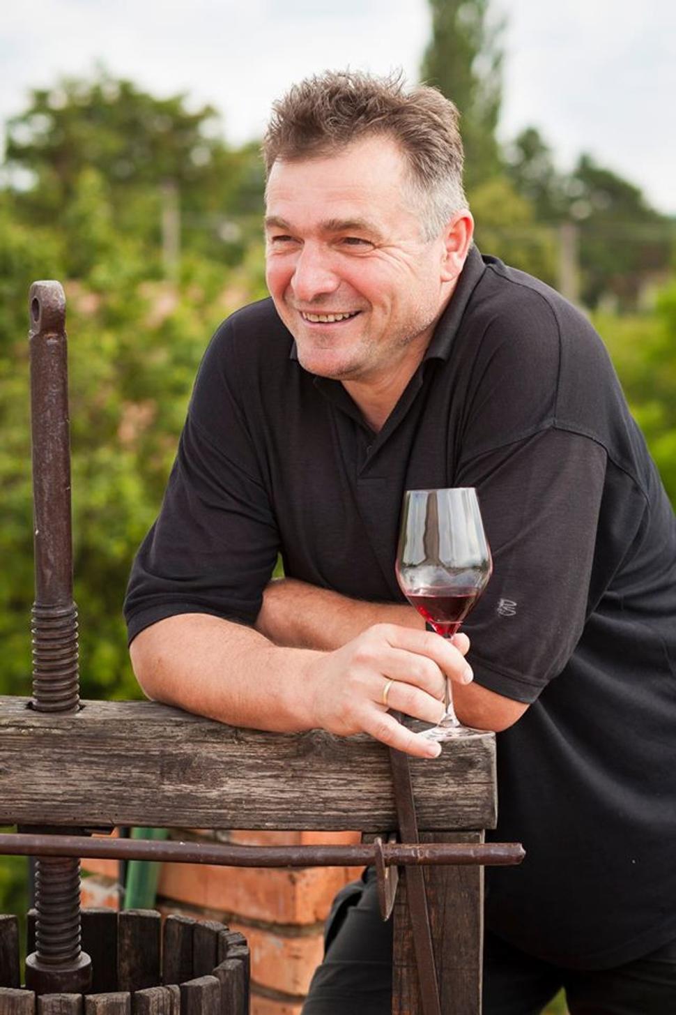 Zsolt Sütő