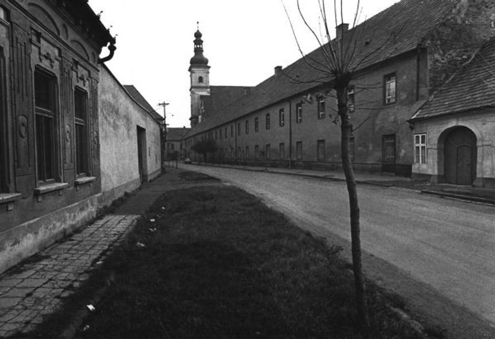 Tamaškovičov dom v susedstve kláštora, okolo r. 1970