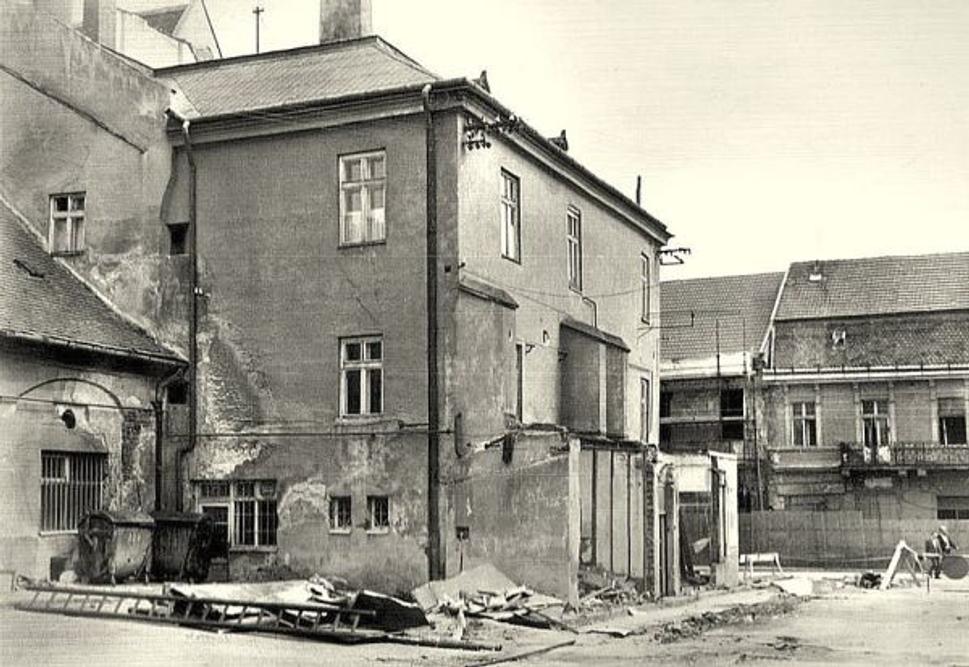 Búranie terasy, okolo r. 1980