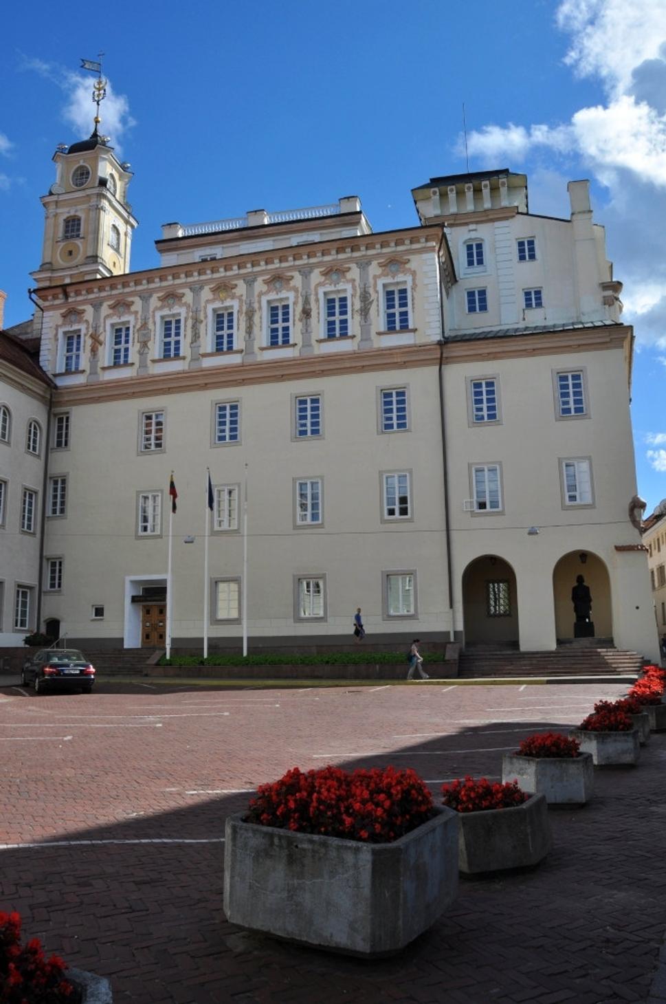 Neďaleko Univerzitného námestia