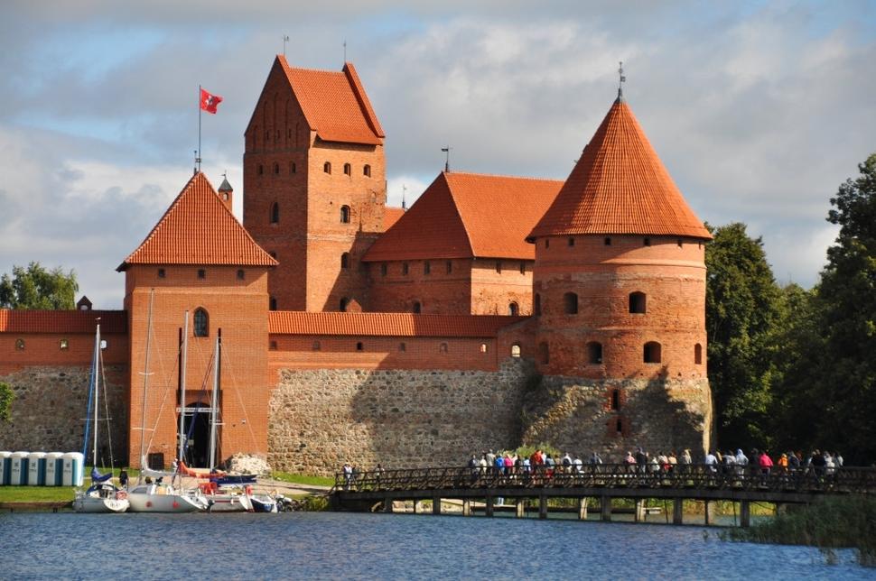 Nie nadarmo sa o Trakai tvrdí ako o najkrajšom hrade Litvy