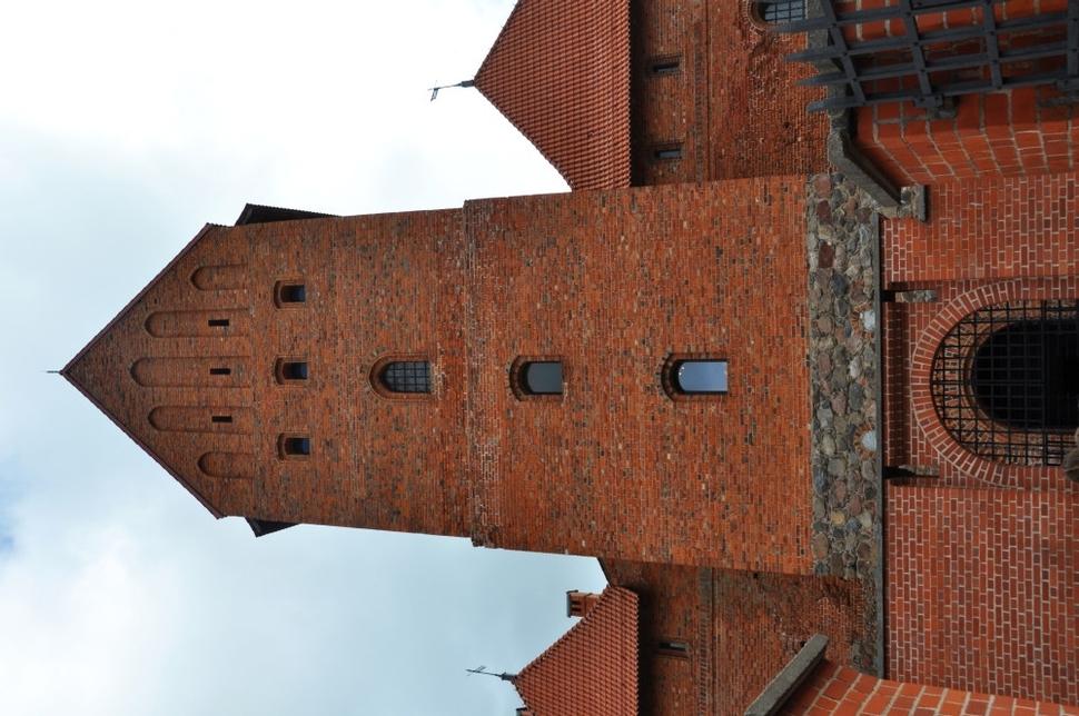 Na nádvorí