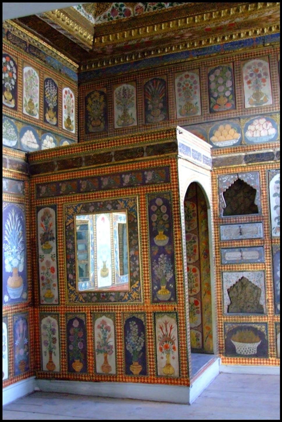 Bohatý interiér palácových miestností