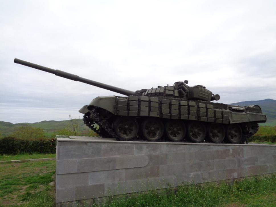 Tank po ceste (nech ostane pamiatkou)