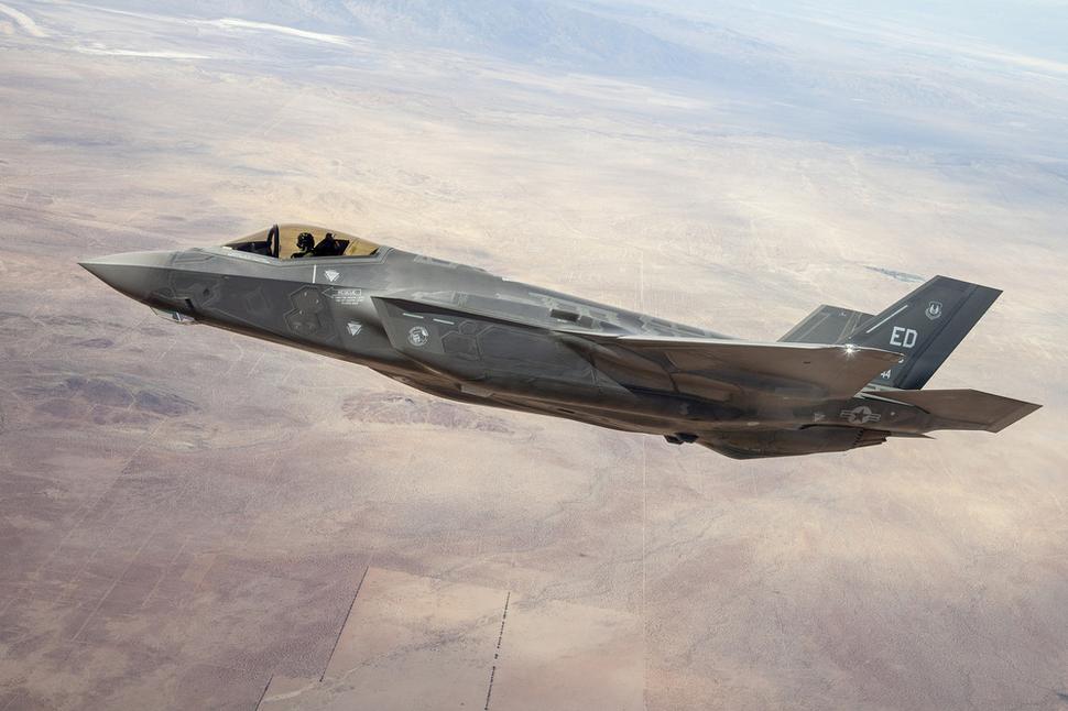 F-35A lietadla 5. generácie menia lietadla 4. generácie na zastarané.