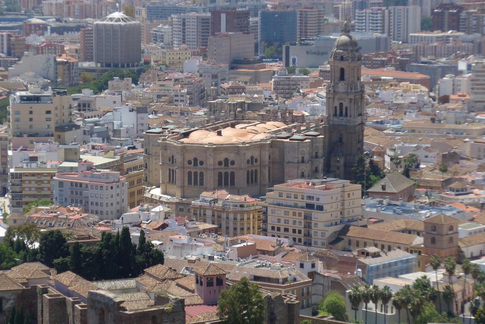 Malaga - pohľad z pevnosti nad mestom.