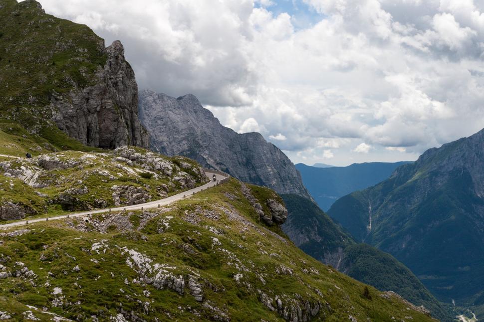 na najvyššie položenú cestu v Slovinsku
