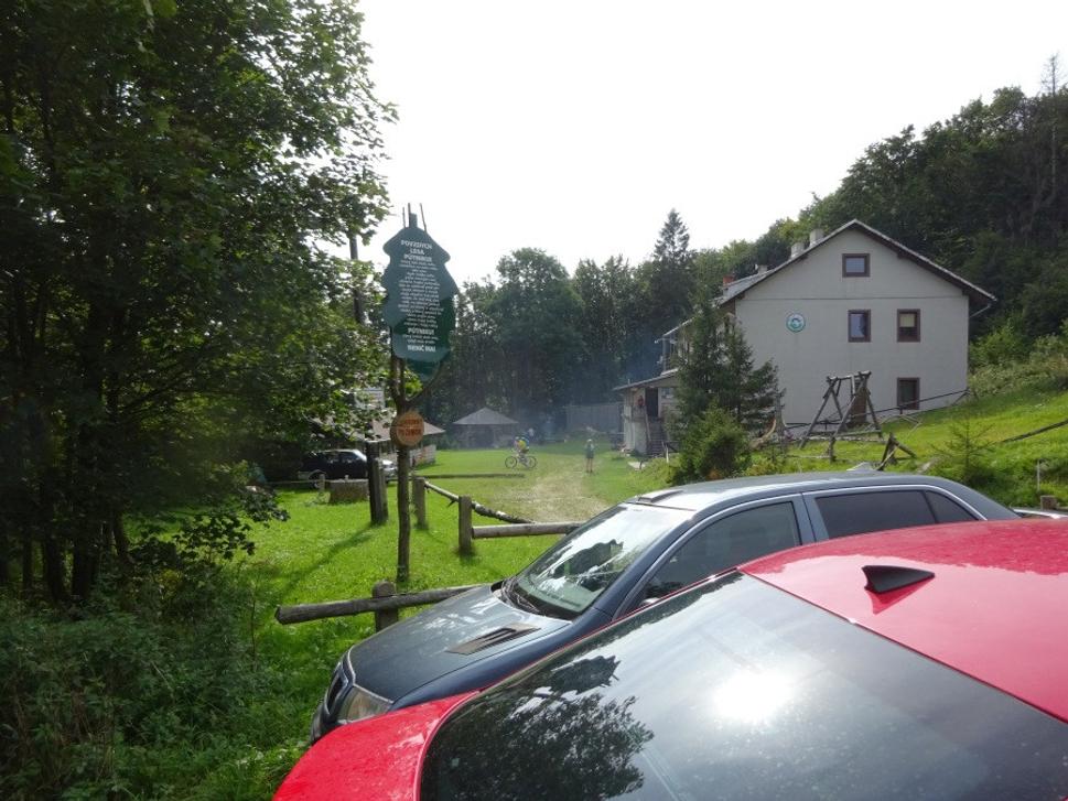 Pri chate Čergov som stretol konečne prvých cyklistov