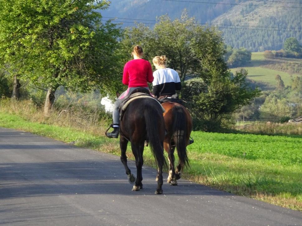 Ženy a kone. To skrátka ide spolu...