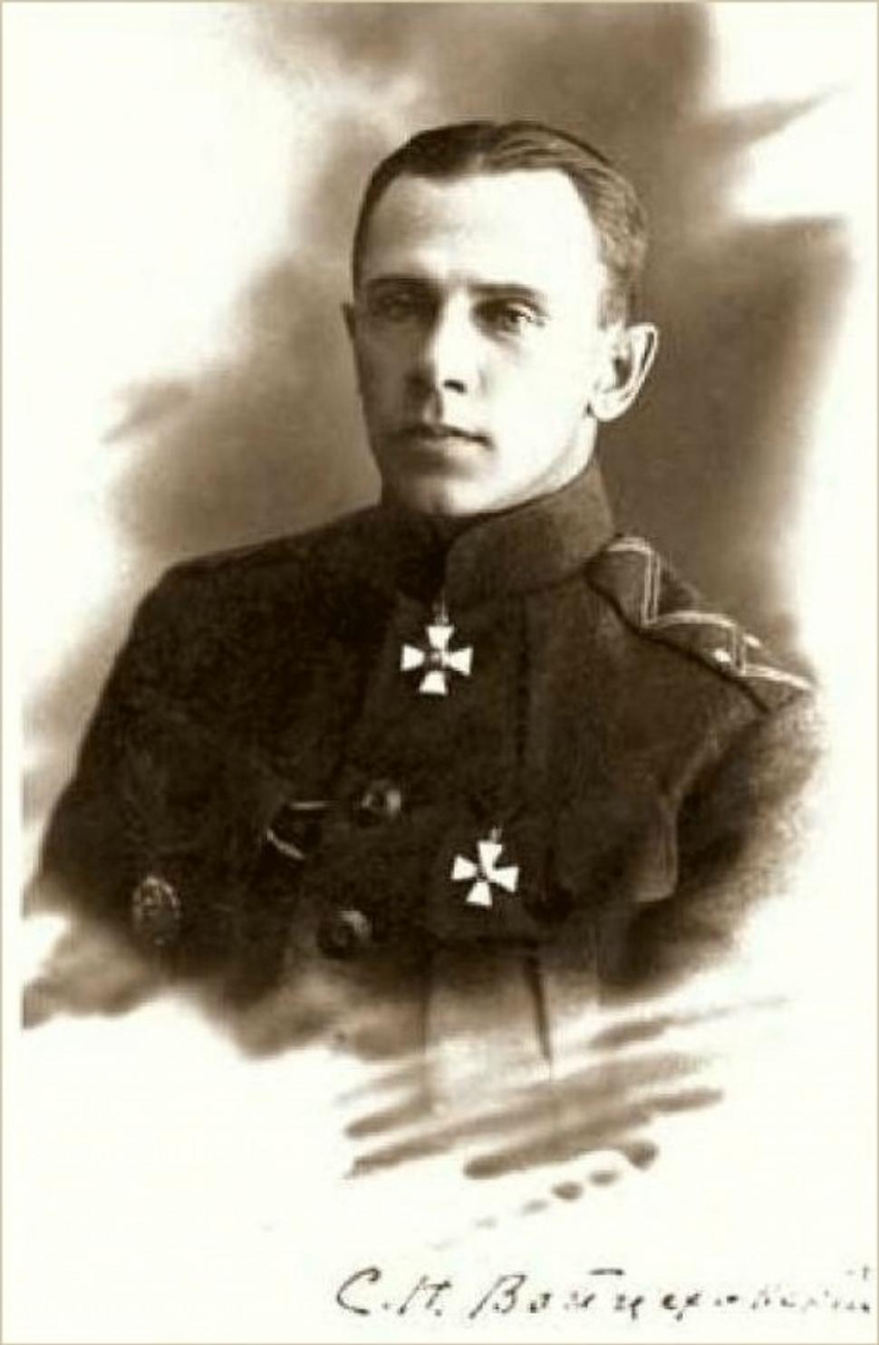 Gen.por. Vojcechovskij, s kříži Sv. Jiří 4. a 3. stupně, 1920
