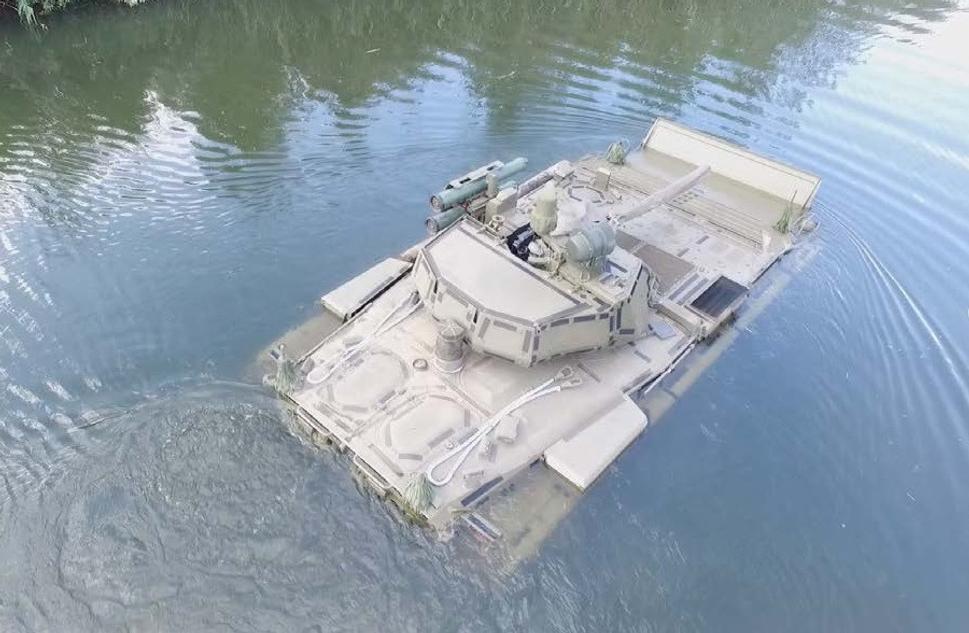 Modernizované BPzV si zachovalo plávateľnosť.
