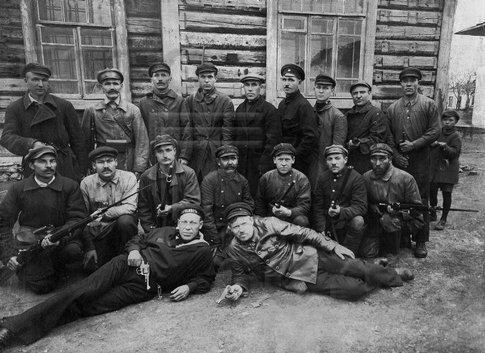 Příslušníci Rudých gard, přelom 1917/18