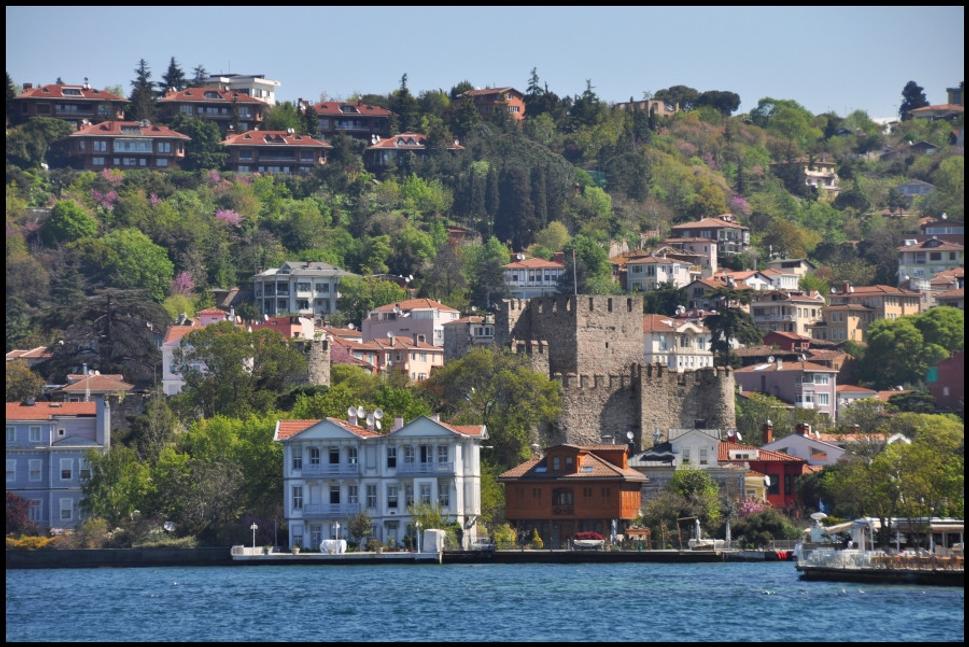 Pevnosť Anadoluhisarı patrí k najstarším osmanským monumentom v meste