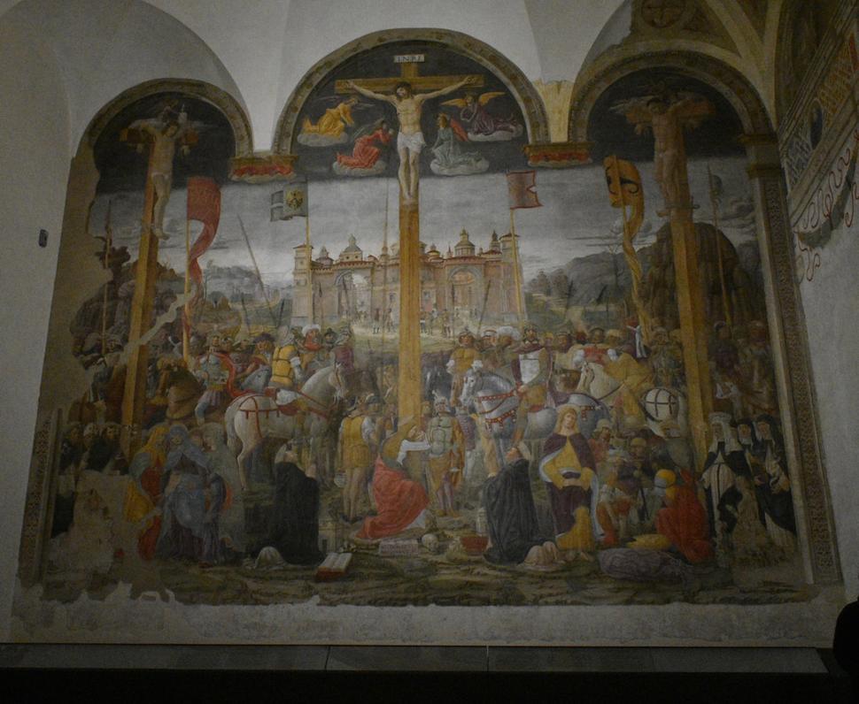Ukrižovanie od Donata Montorfana vylepšil Da Vinci primaľovaním postáv vojvodu Ludovica Mora e jeho manželky.