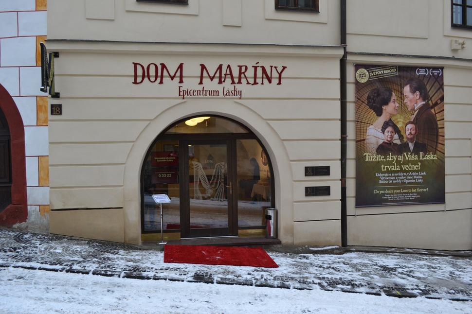 Dom Maríny na Námestí sv. Trojice v Banskej Štiavnici
