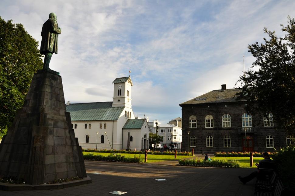 Historické námestie Austurvöllur