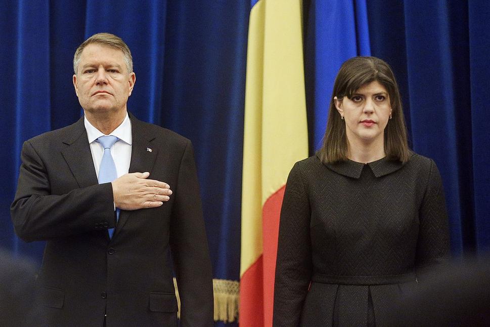 Prezident Rumunska Klaus Iohannis a šéfka Národného protikorupčného úradu Laura Codruta Kovesi