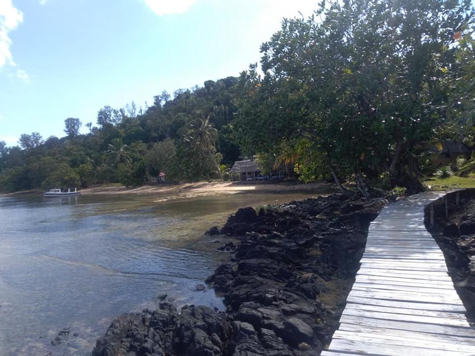 Mólo: Bellevue, Sainte Marie – rozbité ako moja cesta domov