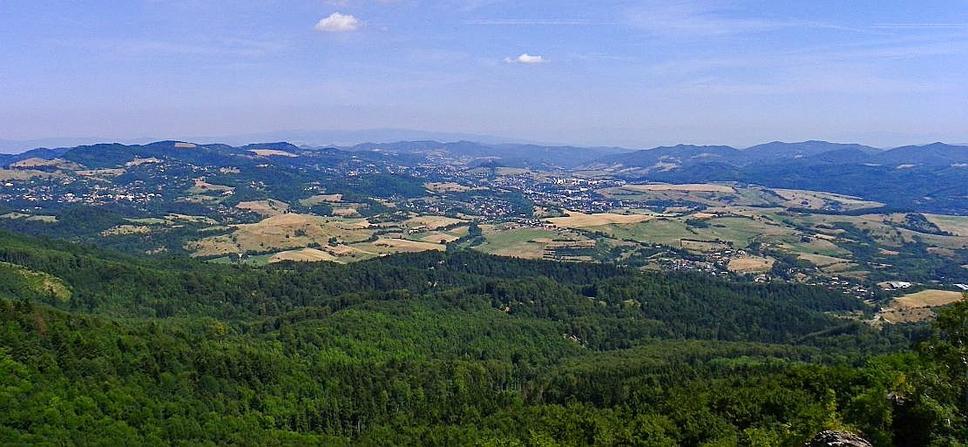 Štiavnické Bane a Banská Štiavnica zo Sitna.