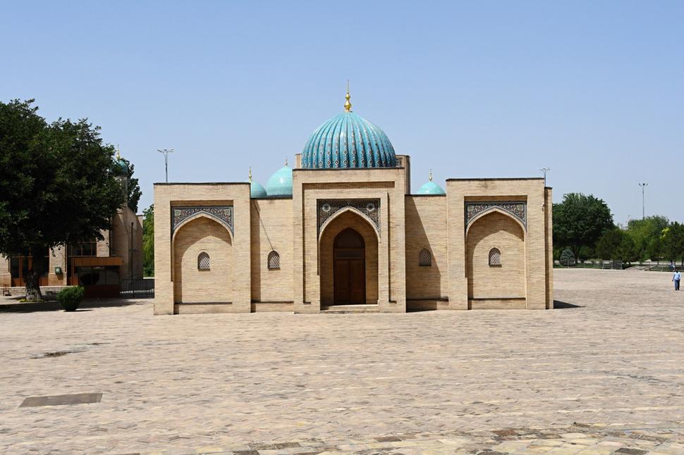 Knižnica v komplexe Chast-Imam, v ktorej je uložený Korán Osmana. Žiaľ, fotenie Koránu bolo prísne zakázané.