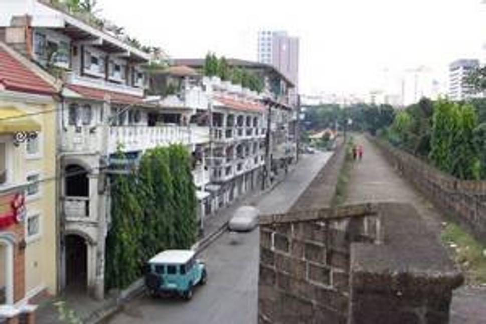 Manila - staré mesto Intramuros a jeho hradby