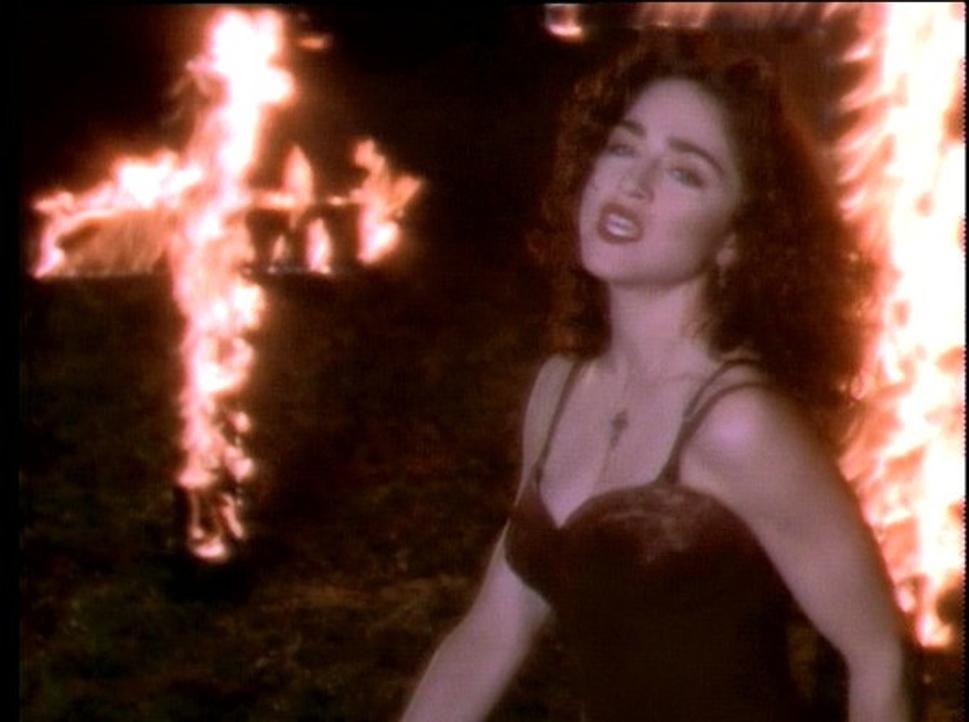 Madonna z klipu Like a Prayer