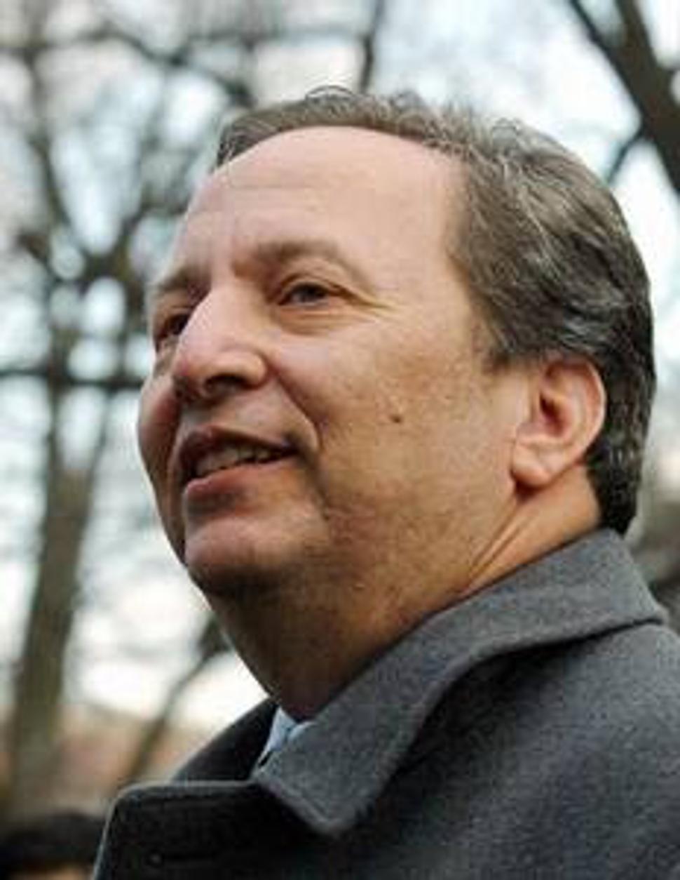 Larry Summers oznamuje svoju rezignáciu