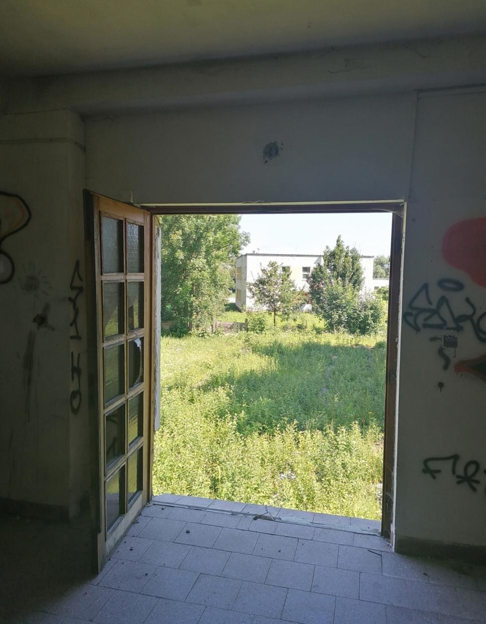 únikový východ (v núdzi)