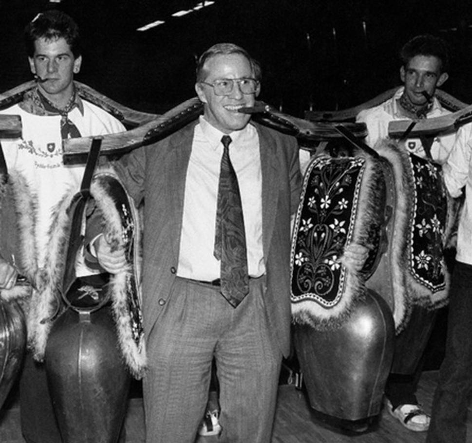 Christoph Blocher počas kampane proti vstupu Švajčiarska do Európskeho Hospodárskeho priestoru (1992)