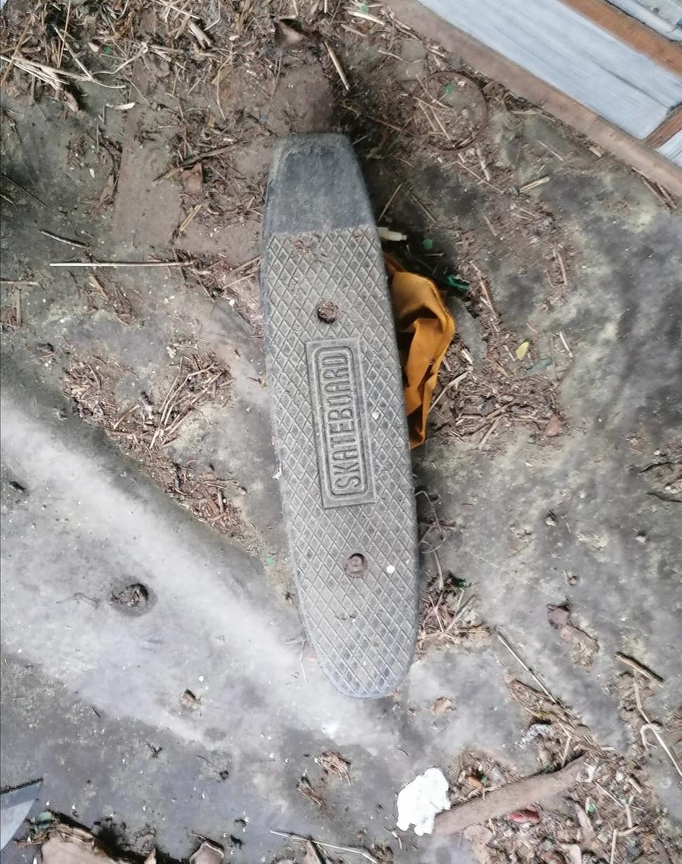 skateboard