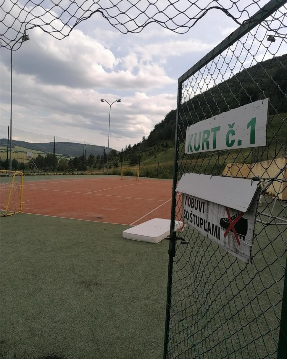 kurt vyzerá udržiavaný